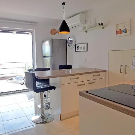 Fuer 2 Personen Ca 40 Qm In Njivice, Kvarner Bucht Krk Njivice
